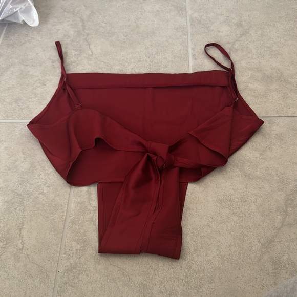 Red Tie-Front Crop Top - Picture 2 of 3